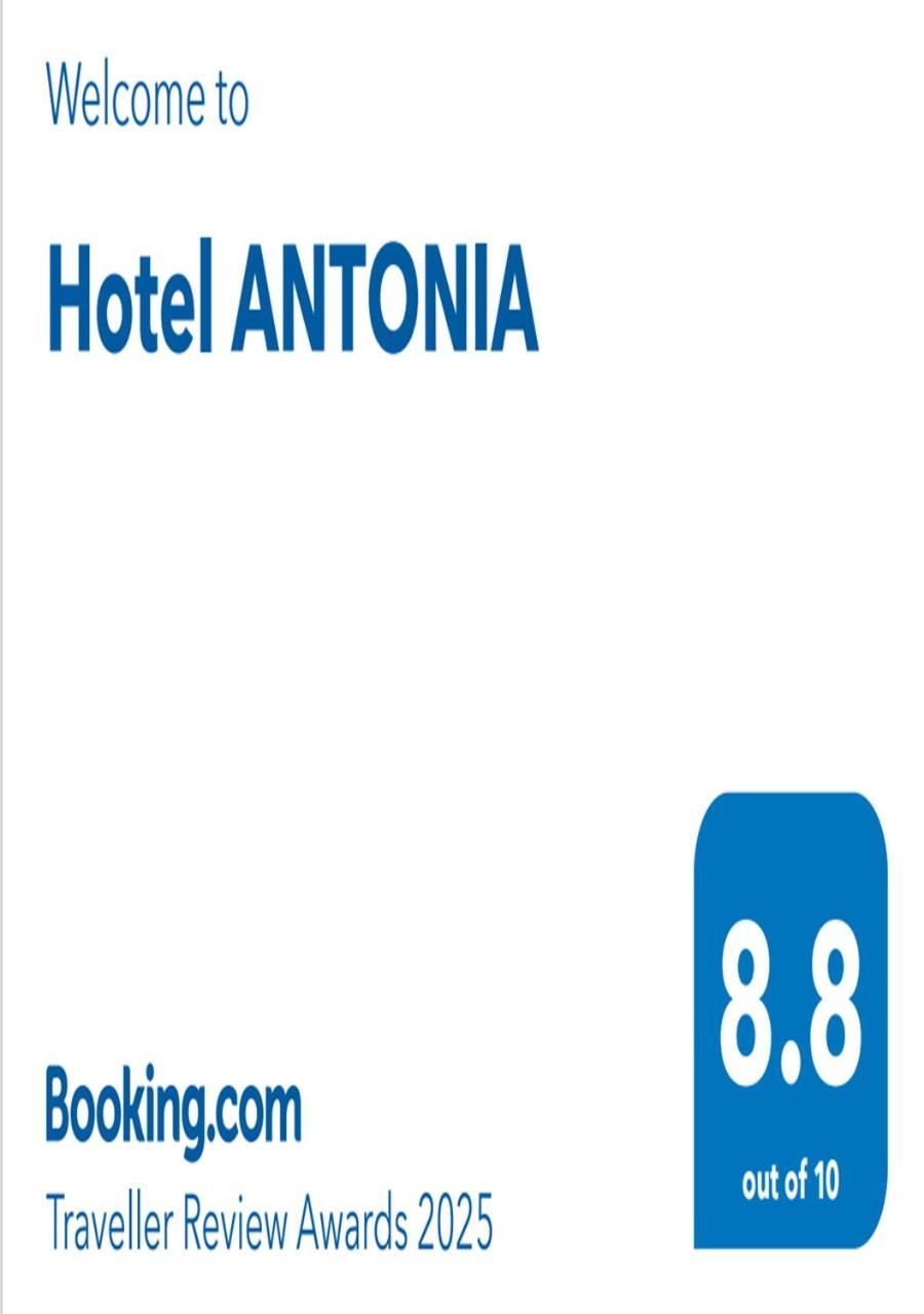 Antonia Hotel *